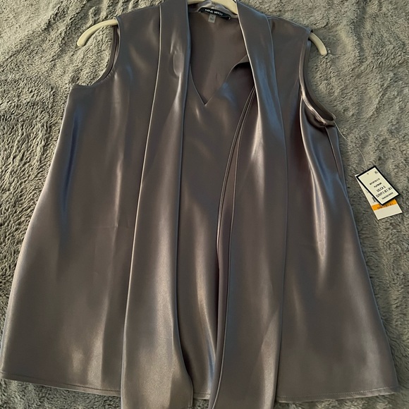 Nine West Tank - Picture 4 of 7